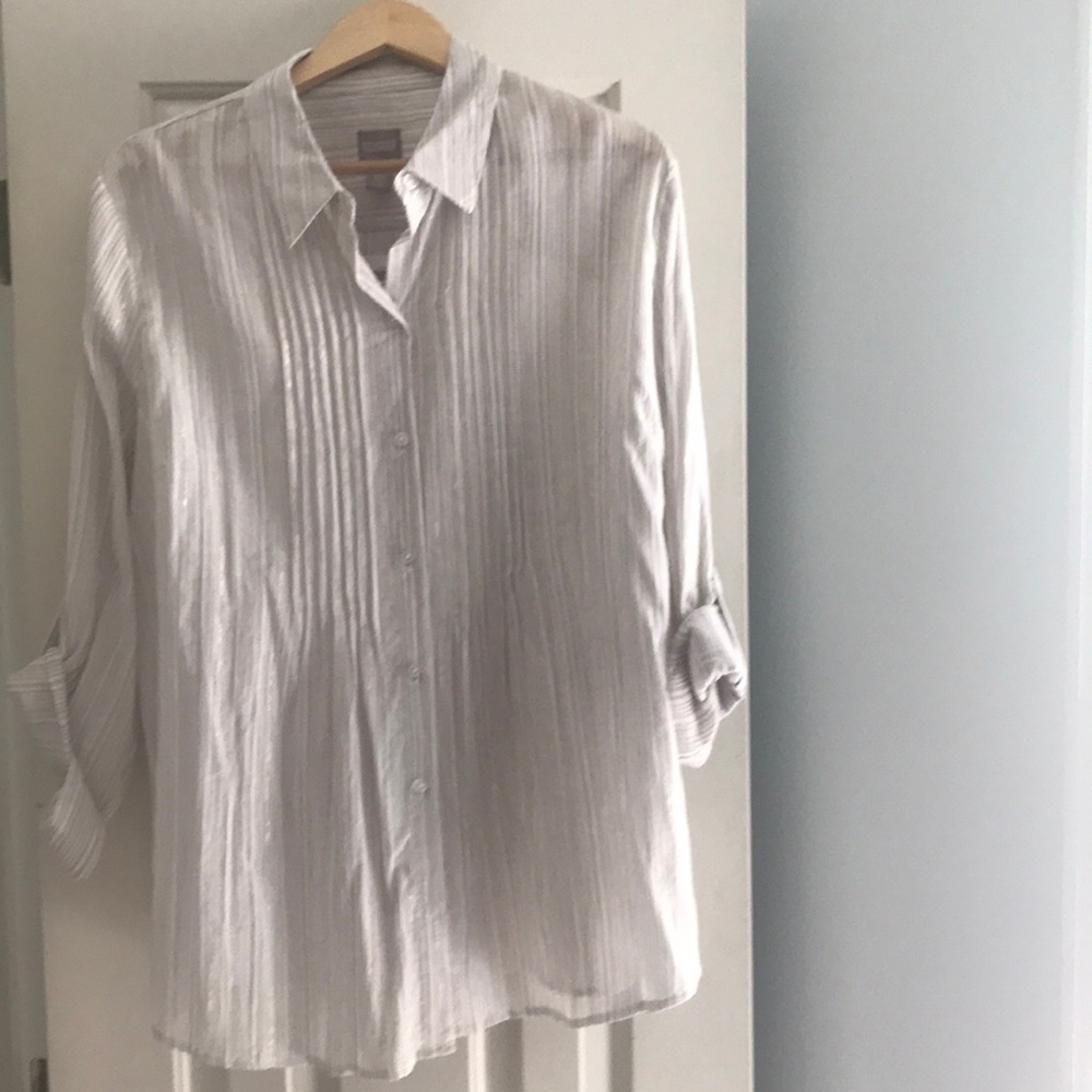 Chico’s gold and beige button down NWT